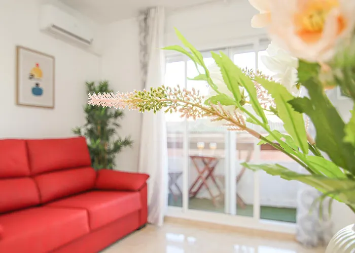 Fabulous Studio With Great Views - 15M Giralda